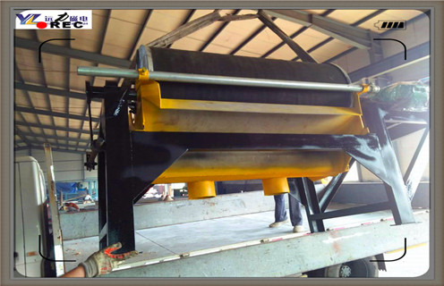 永磁筒式磁選機，新疆CTB-1024永磁筒式磁選機_新疆CTB-1024永磁筒式磁選機分選粒度如何選鐵參數(shù)規(guī)格一般是多少_生產(chǎn)廠家